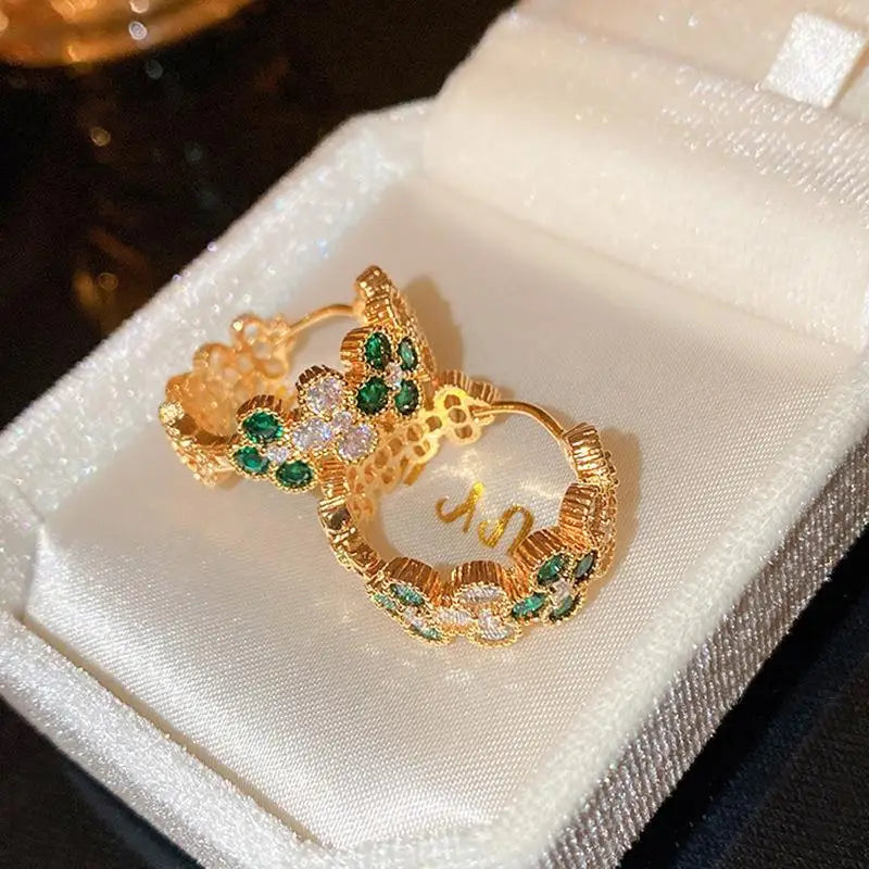 Elegant Vintage Women Classic Resin Stone Earrings Ear Clips Fashion Retro Palace Lady Party Banquet Jewelry Ear Rings