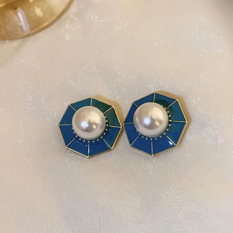 Elegant Vintage Women Classic Resin Stone Earrings Ear Clips Fashion Retro Palace Lady Party Banquet Jewelry Ear Rings