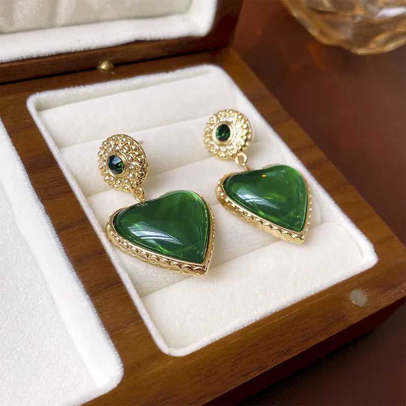 Elegant Vintage Women Classic Resin Stone Earrings Ear Clips Fashion Retro Palace Lady Party Banquet Jewelry Ear Rings