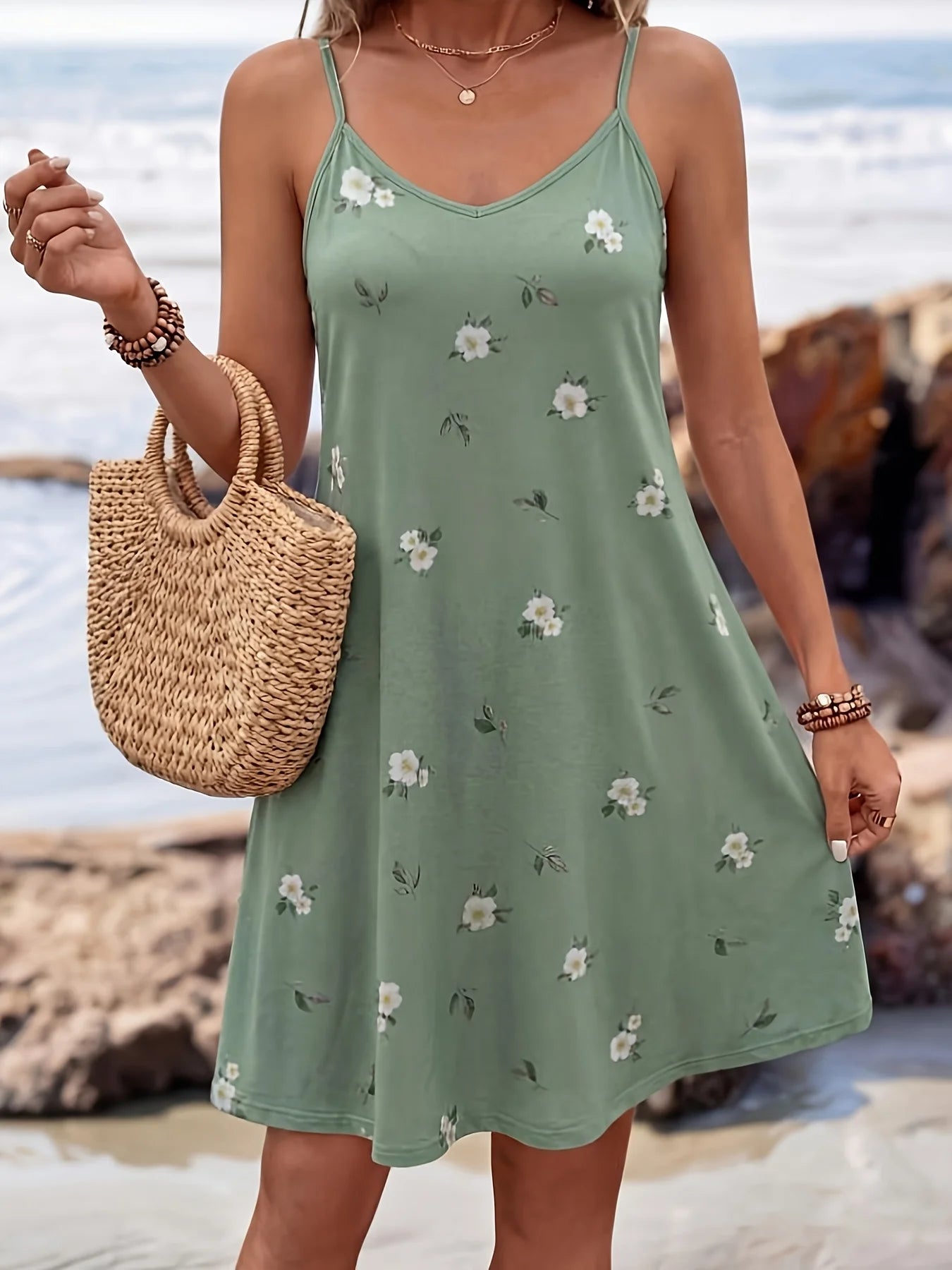 Casual, simple floral print maxi dress for women with sleeveless design