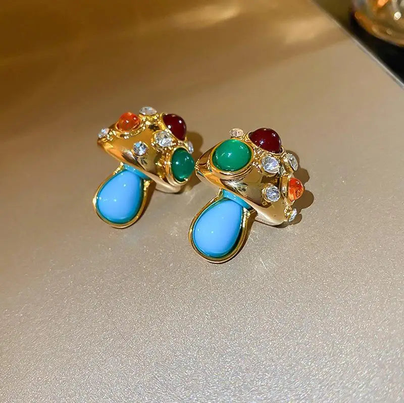 Elegant Vintage Women Classic Resin Stone Earrings Ear Clips Fashion Retro Palace Lady Party Banquet Jewelry Ear Rings